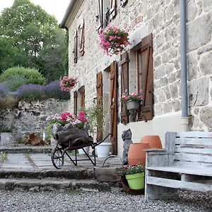 Bed & Breakfast La Belle Ame, Saint-Priest-des-Champs